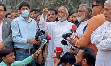 "গণতন্ত্রে বিশ্বাসী না বলেই আওয়ামী লীগ বিএনপিকে নিষিদ্ধ করতে চায়"