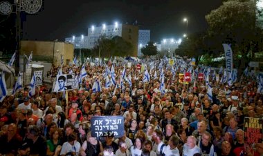 নেতানিয়াহুর সরকারের পদত্যাগের দাবিতে ১০ হাজার ইসরায়েলের বিক্ষোভ