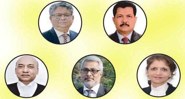 পদত্যাগ করলেন ৫ বিচারপতি