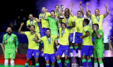 আর্জেন্টিনার হৃদয় ভেঙে বিশ্বকাপ ঘরে তুলল ব্রাজিল