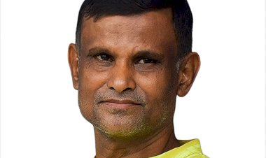 একাধিক মামলার আসামী আ. লীগ নেতা ফরহাদ বক্সকে বাসা থেকে গ্রেফতার