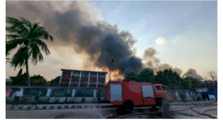 আগুন নিয়ন্ত্রণে আনতে বড় বাধা ছিল বাতাস’
