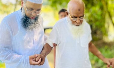 দীর্ঘ ৪৪ বছরের শিক্ষকতার সম্পুর্ণ বেতন মাদ্রাসায় দান