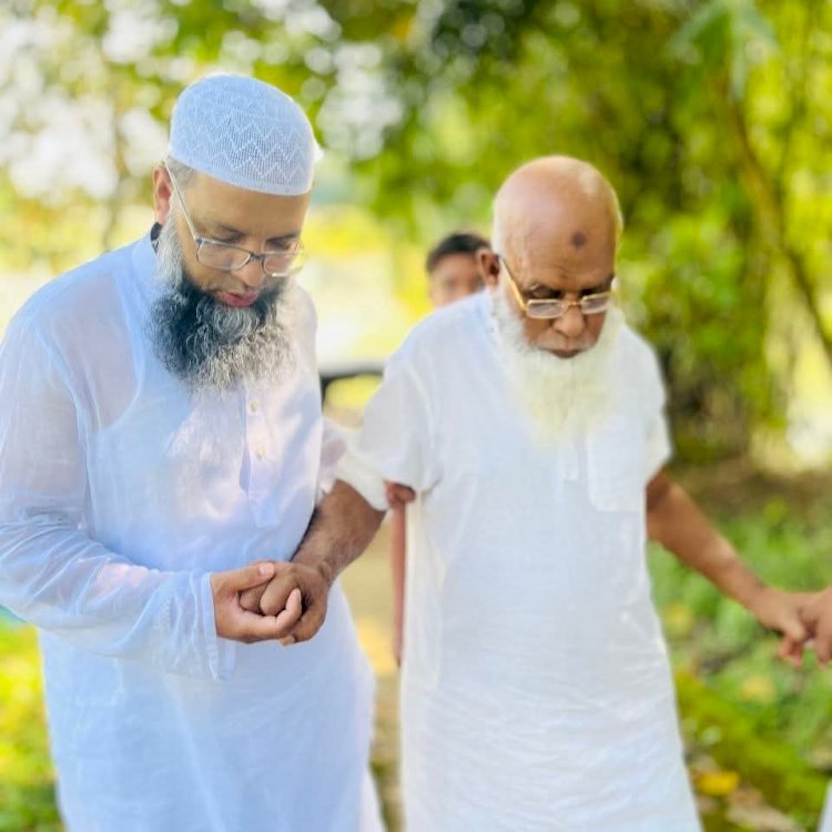 দীর্ঘ ৪৪ বছরের শিক্ষকতার সম্পুর্ণ বেতন মাদ্রাসায় দান