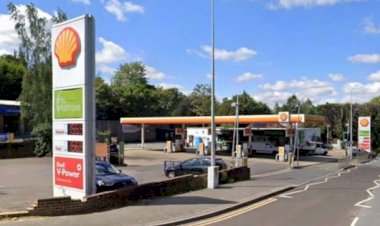 Kent Police জানিয়েছে, লন্ডন রোডের Shell petrol station - London Road–এ একটি চিকিৎসাজনিত জরুরি ঘটনার পর এক ব্যক্তি মারা গেছেন।